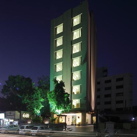 Hotel 440, A Serene Stay Amhedabad Dış mekan fotoğraf