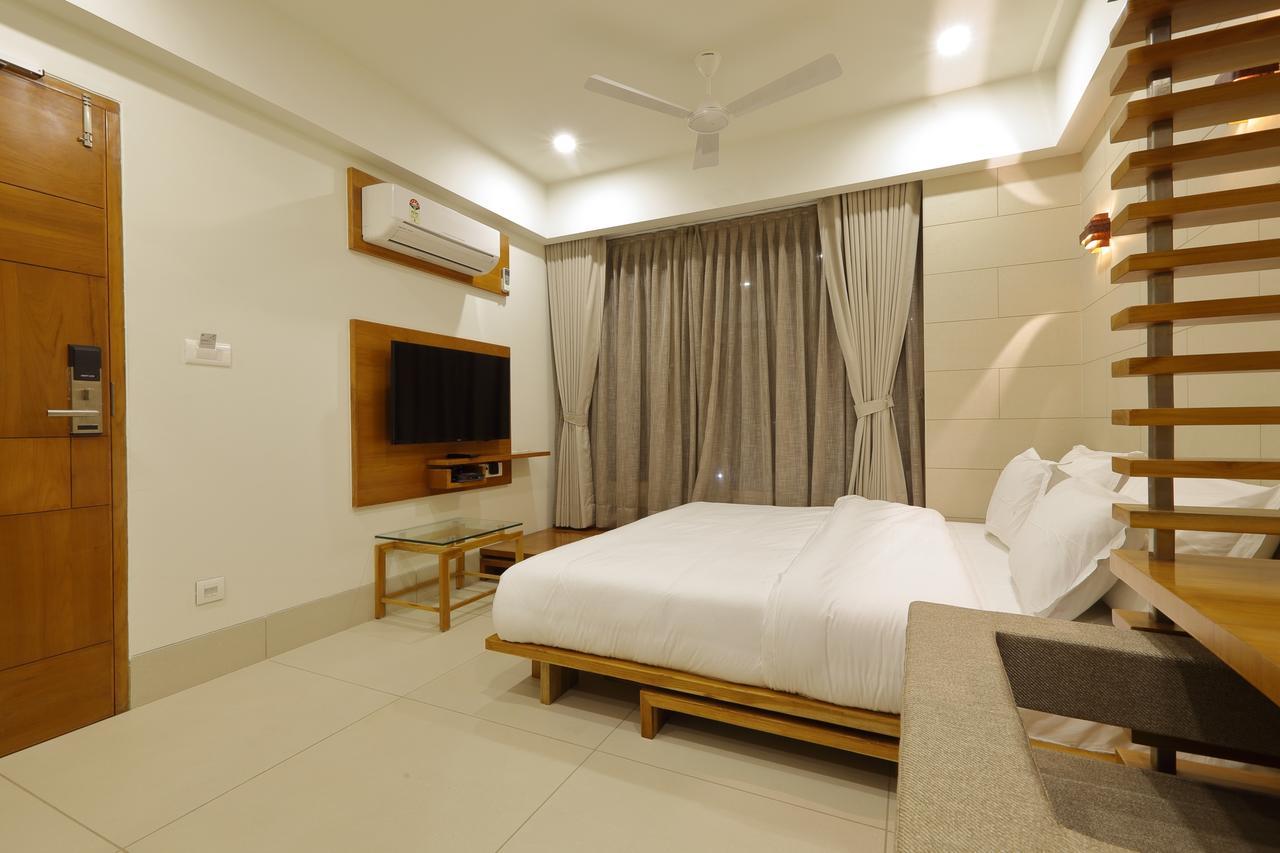 Hotel 440, A Serene Stay Amhedabad Dış mekan fotoğraf