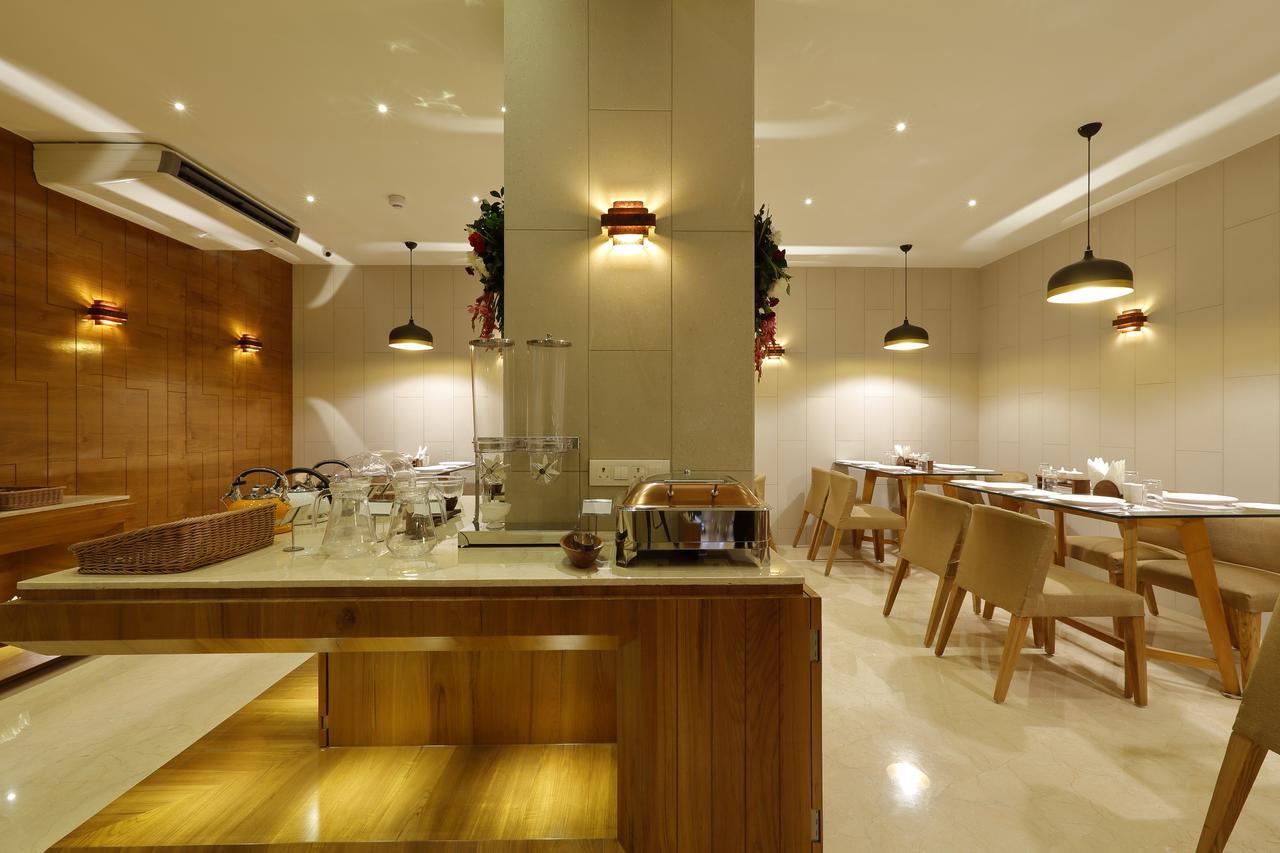 Hotel 440, A Serene Stay Amhedabad Dış mekan fotoğraf