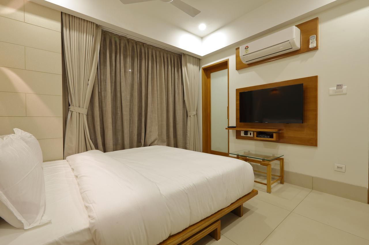 Hotel 440, A Serene Stay Amhedabad Dış mekan fotoğraf