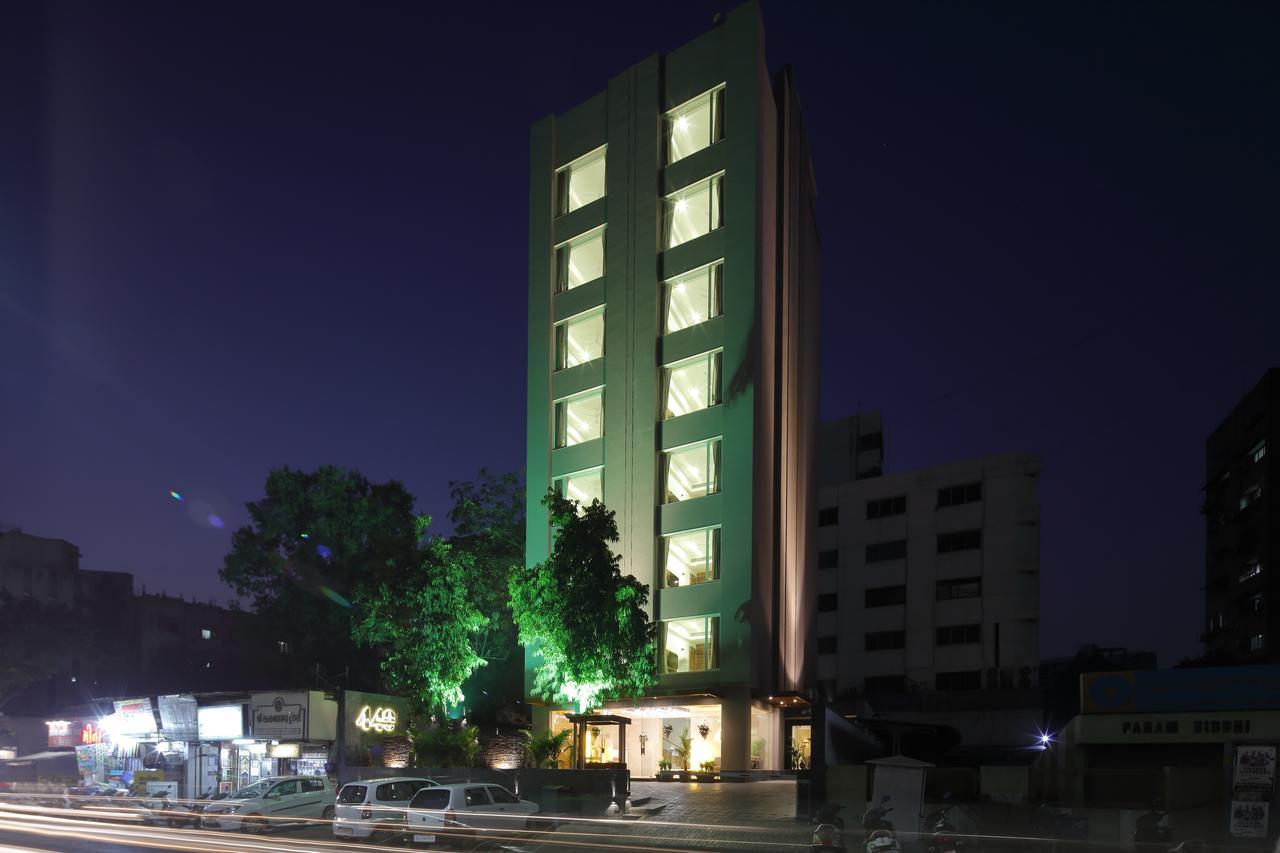 Hotel 440, A Serene Stay Amhedabad Dış mekan fotoğraf